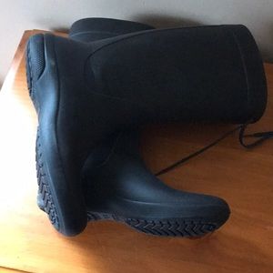 Tall croc boot women’s 10